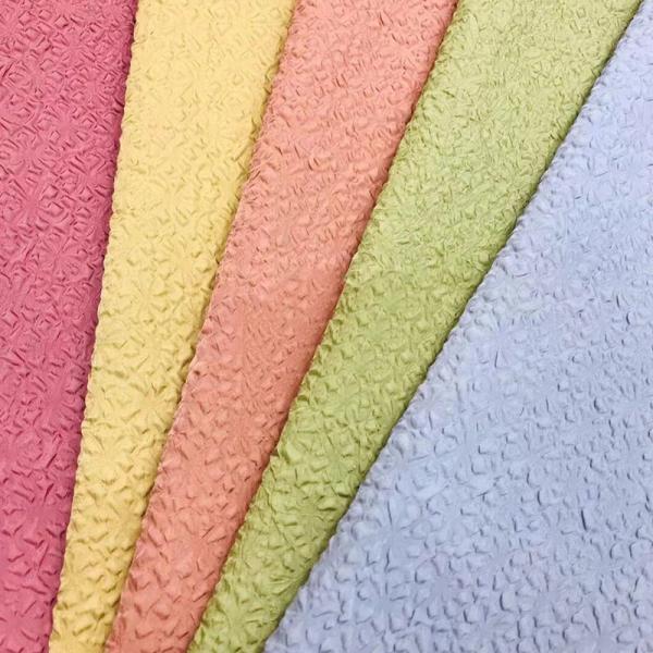 Seersucker Embossing 57 inch Polyester Jacquard Fabric For Dress Abrasion