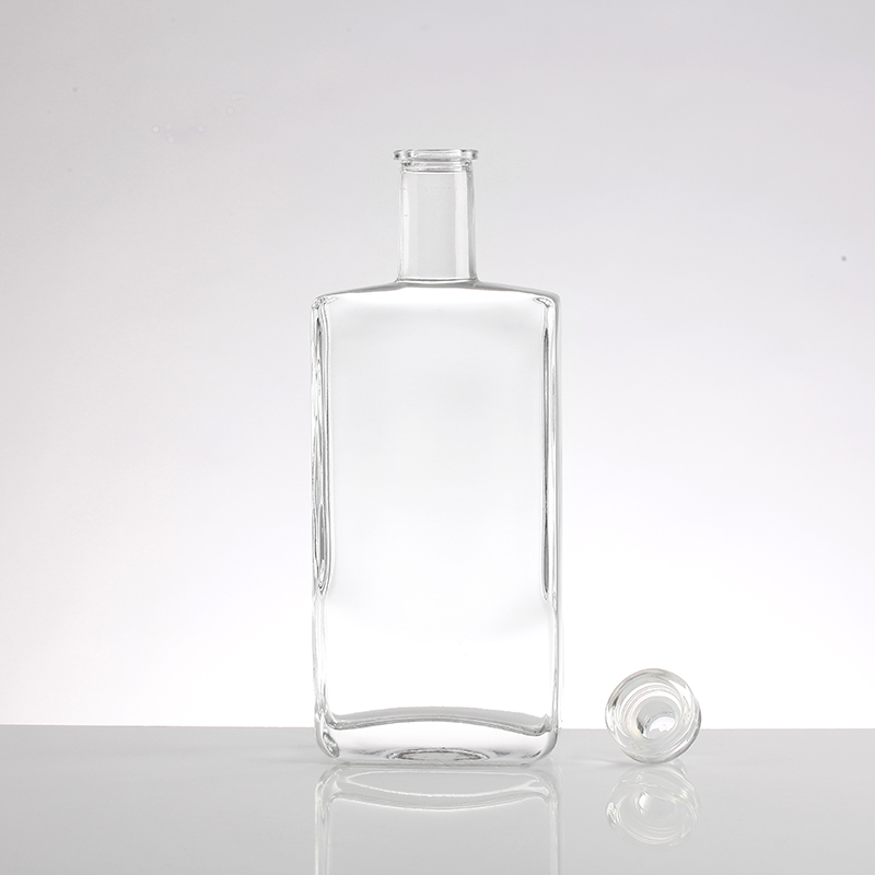 500ml 700ml Custom Empty Frosted Fancy Glass Liquor Bottle for Beverage and Champagne