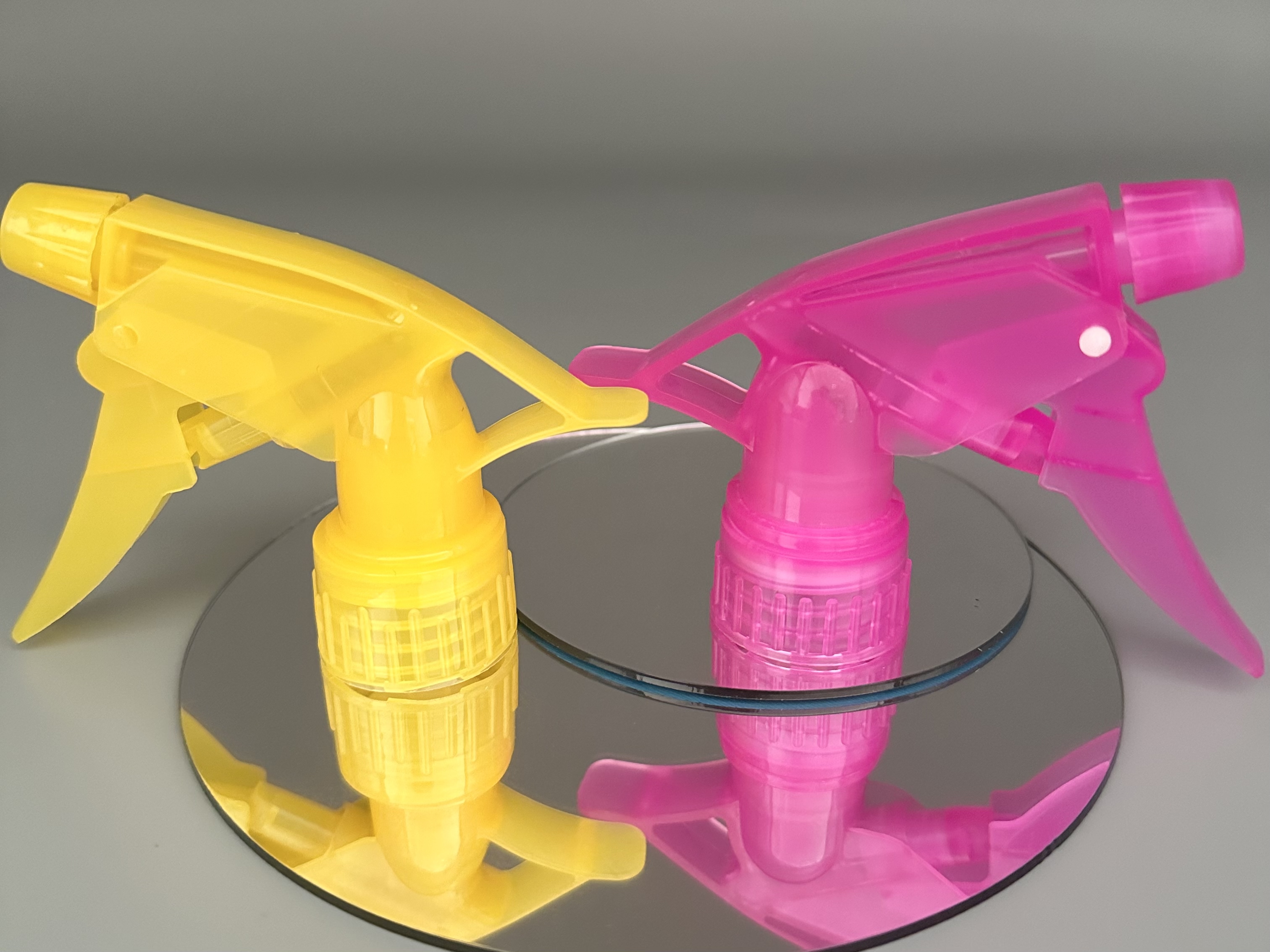28/400 28/410 28/415 Spray Plastic Pump Cleaning Trigger Sprayer with Non Spill Design