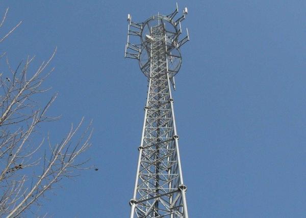 Outside Cell Phone Signal Tower , Telecommunication Self Supporting Lattice