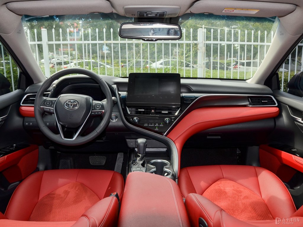 2023 Sport 5 Seats 2.0L Ca-mry To-yota Petrol Cars Electric Driver's Seat Adjustment and 10 Speed Automatic Transmission