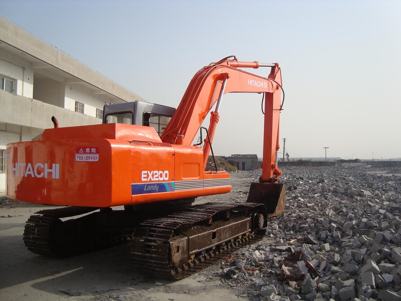 Japan Made Hitachi EX200-1 EX200-2 EX200-3 EX200-5 Used Cheap Price Crawler Excavator For Sale
