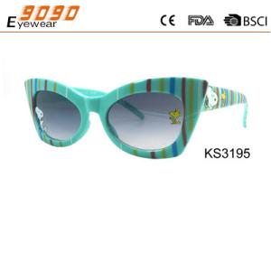 Wholesale Hot sale style sunglasses ,made of plastic frame with Snoopy, suitable for girls and boys from china suppliers