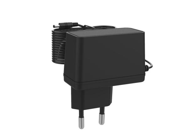 16.8W Max EU Plug CE GS Certified 8.4V 12.6V Lithium / Lead-Acid Battery Charger