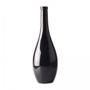 China 750ml Empty Black Bottle With Cork Mouth and Spray Glass Bottle for Vodka Promotion on sale