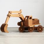 Fadeless Handmade Wooden Toys Wooden Excavator Toy With Great Textures
