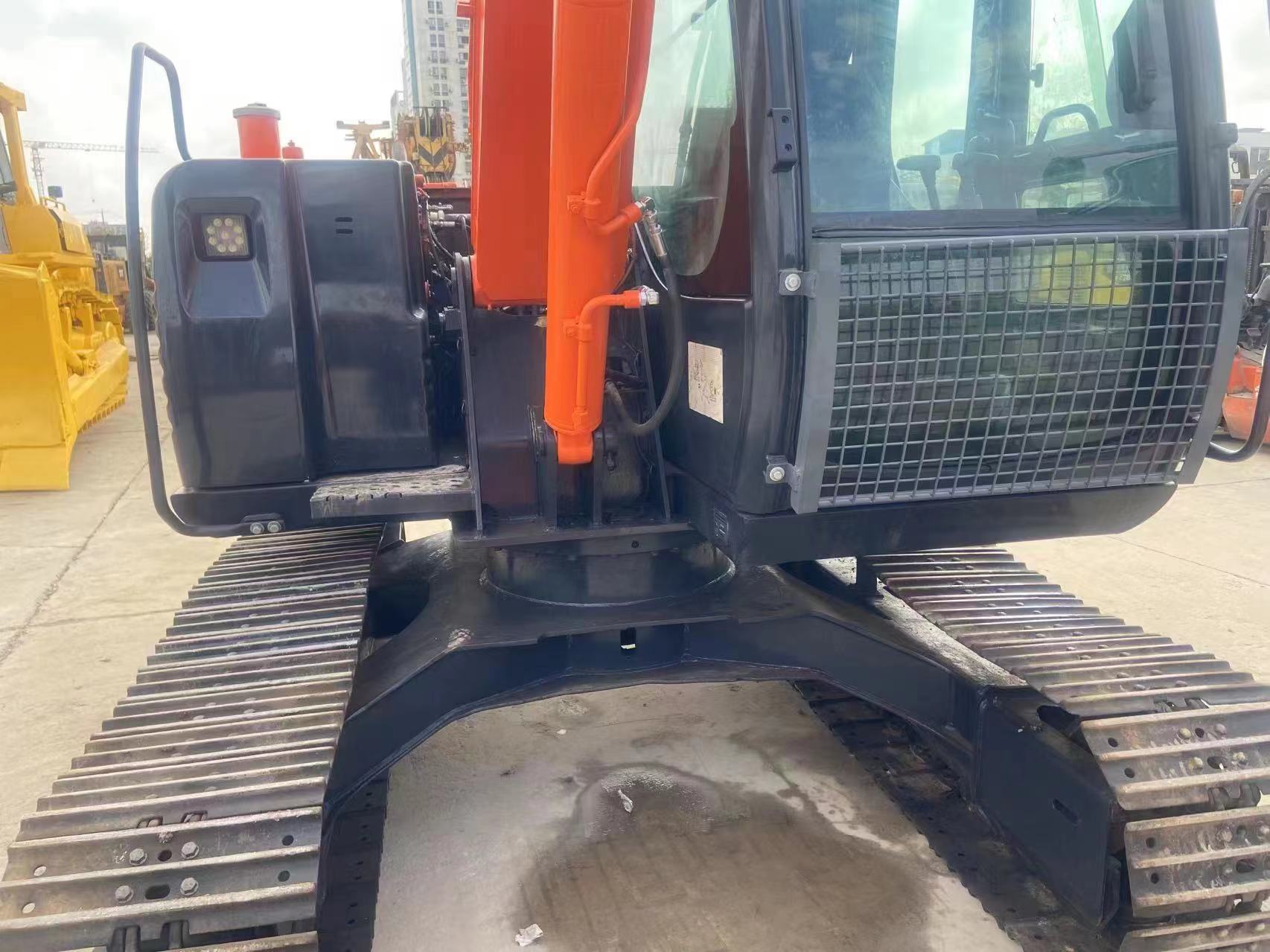 ISUZU Engine Used Hitachi ZX70 Crawler Excavator 7 Ton Mini Excavator in Good Condition
