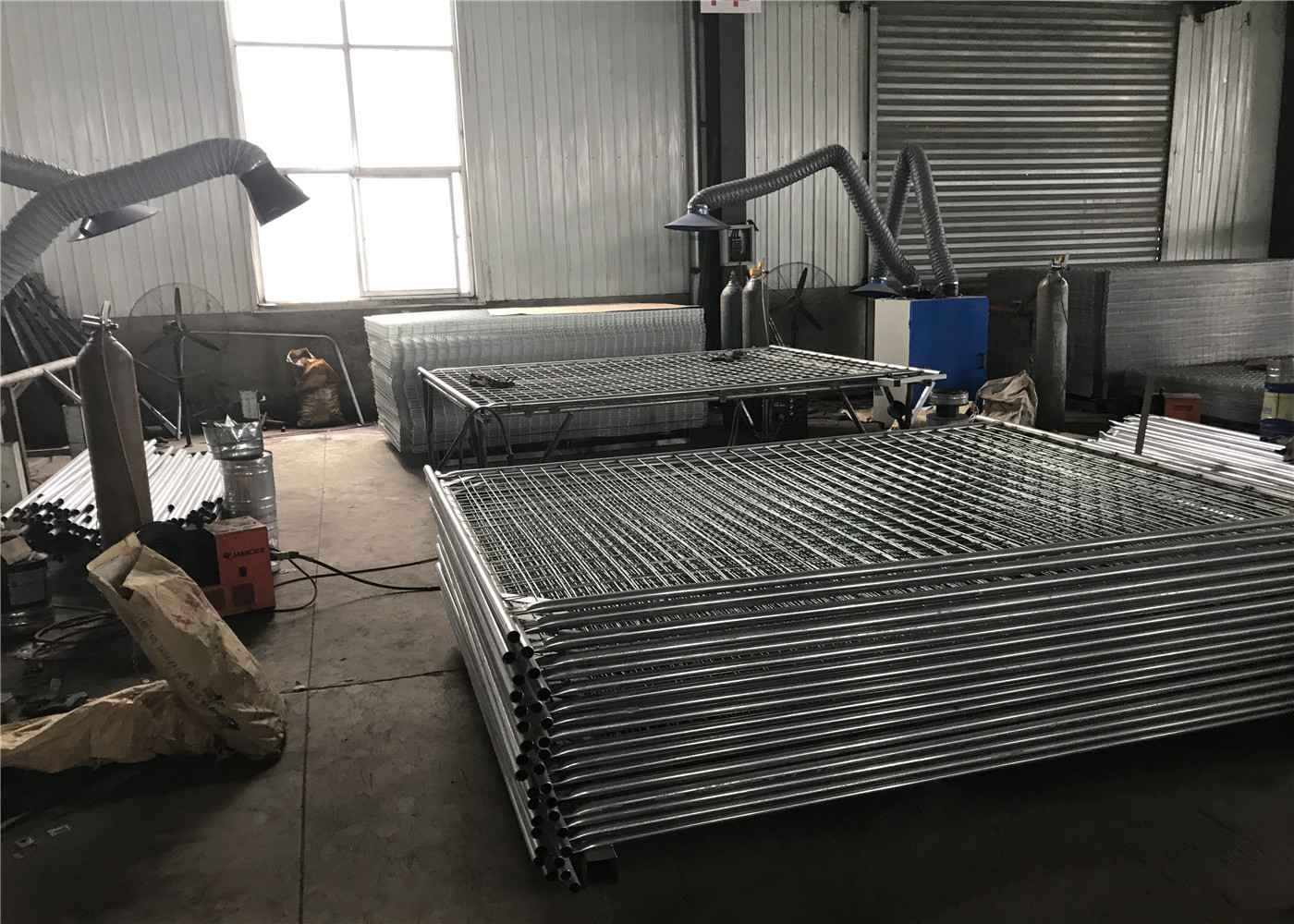 BERMAGUI hot dipped galvanized temporary fencing panels for sale 2100mm x 2400mm as4687-2007 china temp fence