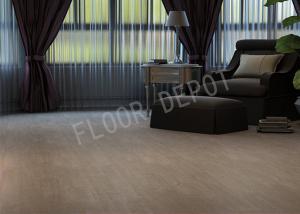 China AC4 HDF Bedroom Laminate Flooring , Waterproof Laminate Wood Flooring E1 Crystal V Groove Oak Color on sale