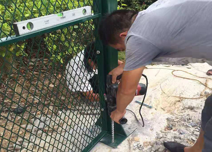 25x25mm Galvanized Chain Link Fence PVC Coated Steel Diamond Wire Mesh