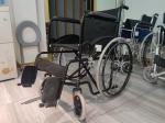 Fixed Armrest Folding Steel Wheelchair Weight Limit 100kgs