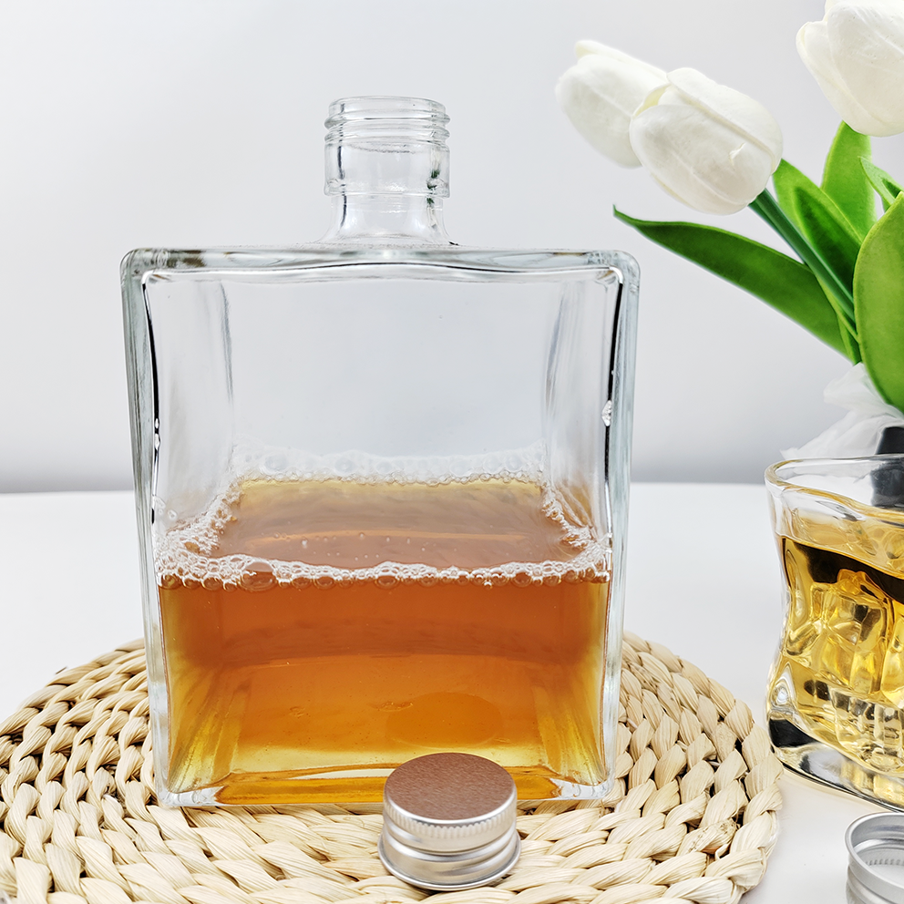 Glass Cube Shape Transparent Clear Empty Thicken Wall Liquor Wine Bottle with Material