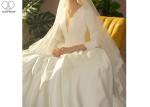 Deep V Neck Vintage Off White Wedding Dresses Long Lantern Sleeve Pleating Tail