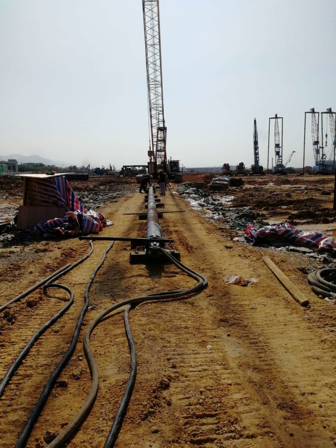 Bottom Feed Vibro Replacement Pile Equipment Engineering Construction Vibro Machine