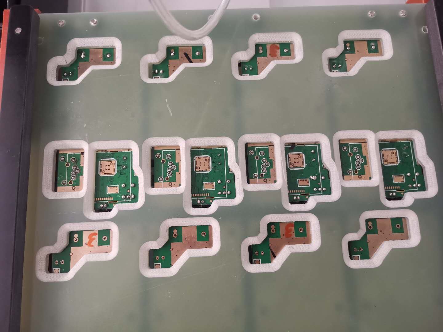 High End Product with plusmn 0.02mm Repeated Precision Automatic Soldering Robot