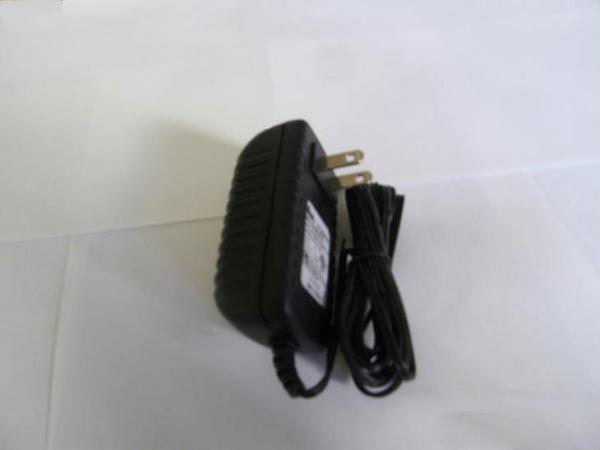 Mini 5V / 200mA, 4V - 6V / 500mA DC AC Switching Power Adapters for MP3,