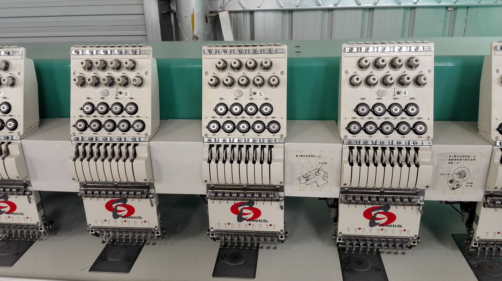 20 Heads 9 Needles Used Tajima Embroidery Machine STKN-920 Product in 2005