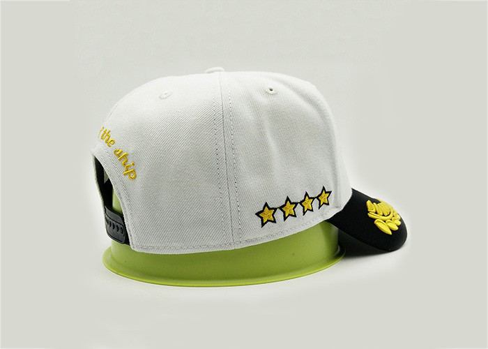 White Sports 6 Panel Embroidery Baseball Hats , Unisex Custom Sized Baseball Caps