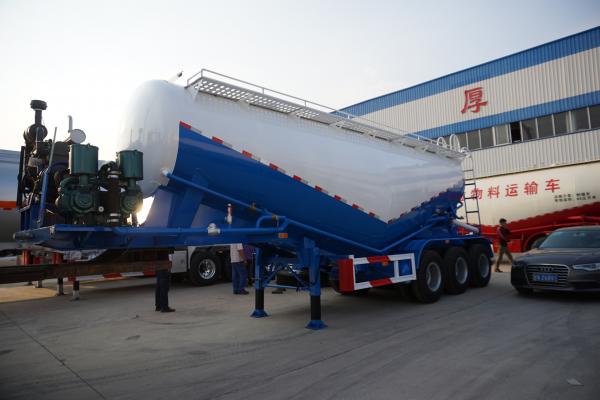 Bulk cement tank trailer | Titan Veihicle