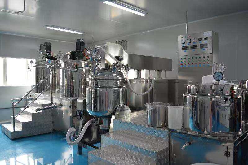 200L SUS 304/316L Cosmetic Factory Lotion Making Machine 3 Tank Structure