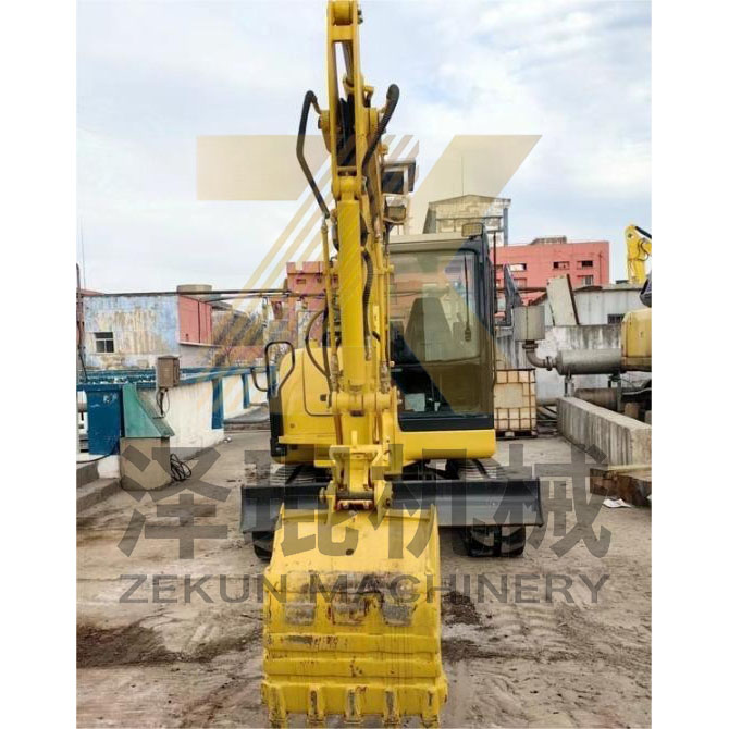 Secondhand Komatsu PC56 Excavator with 0.2m3 Bucket Capacity and 0-2000 Working Hours
