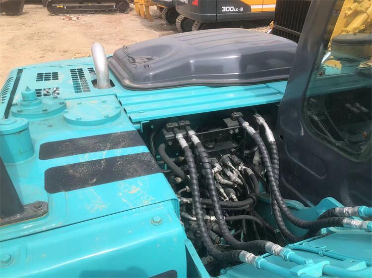 Year 2020 Japan Made Used Kobelco Excavator SK130 with Original Hydraulic Cylinder