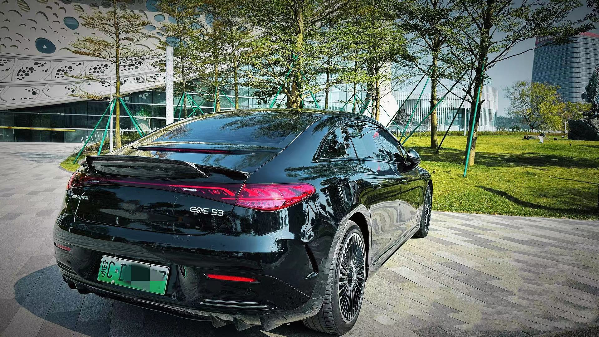 For Mercedes-Benz EQE Carbon Fiber Spoiler EQE Upgrades the BS-style Carbon Fiber Spoiler Tail Wing