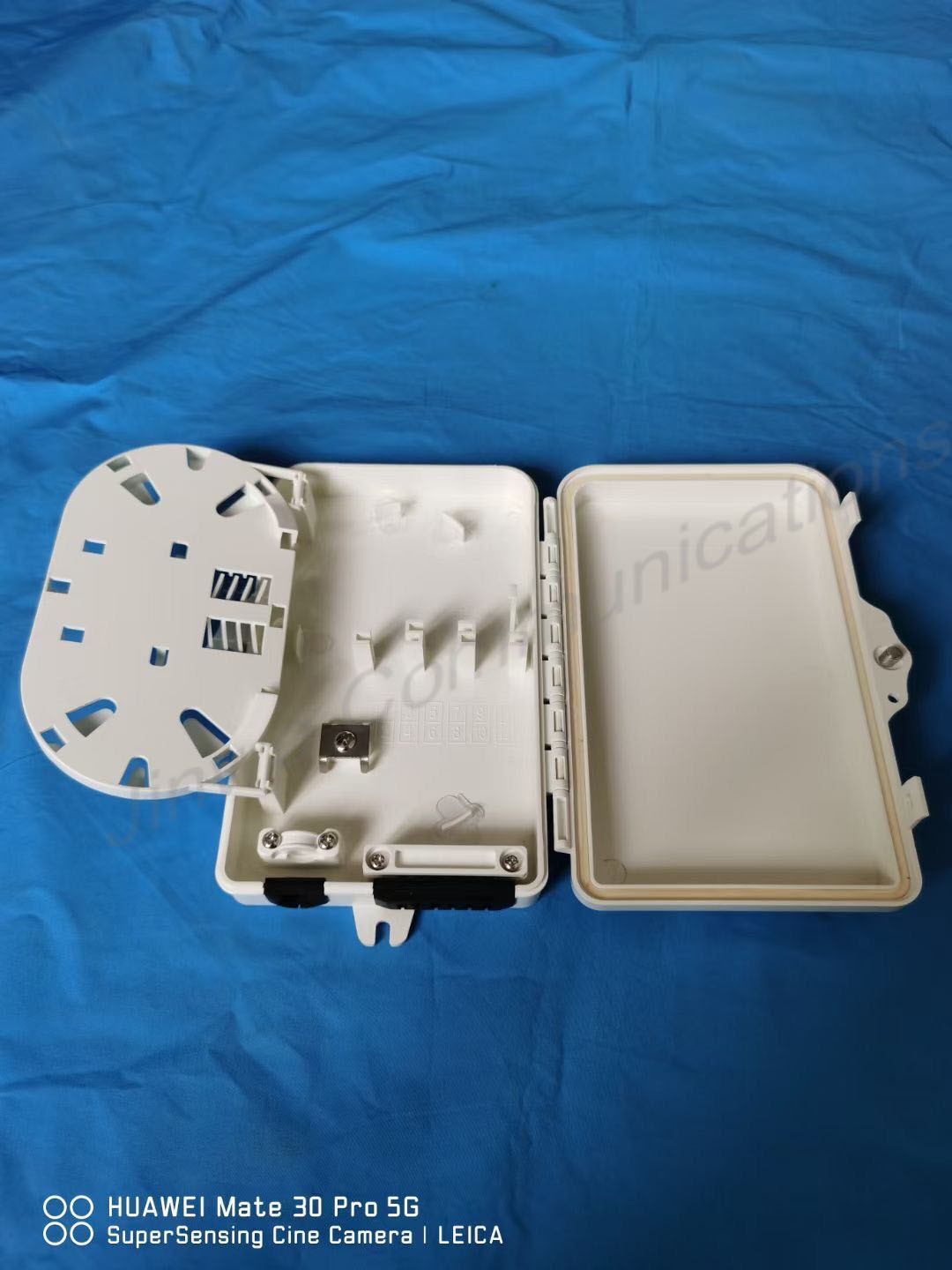 White 4 Core Fiber Optic Termination Box IP65 Outdoor Fiber Optic Distribution Box