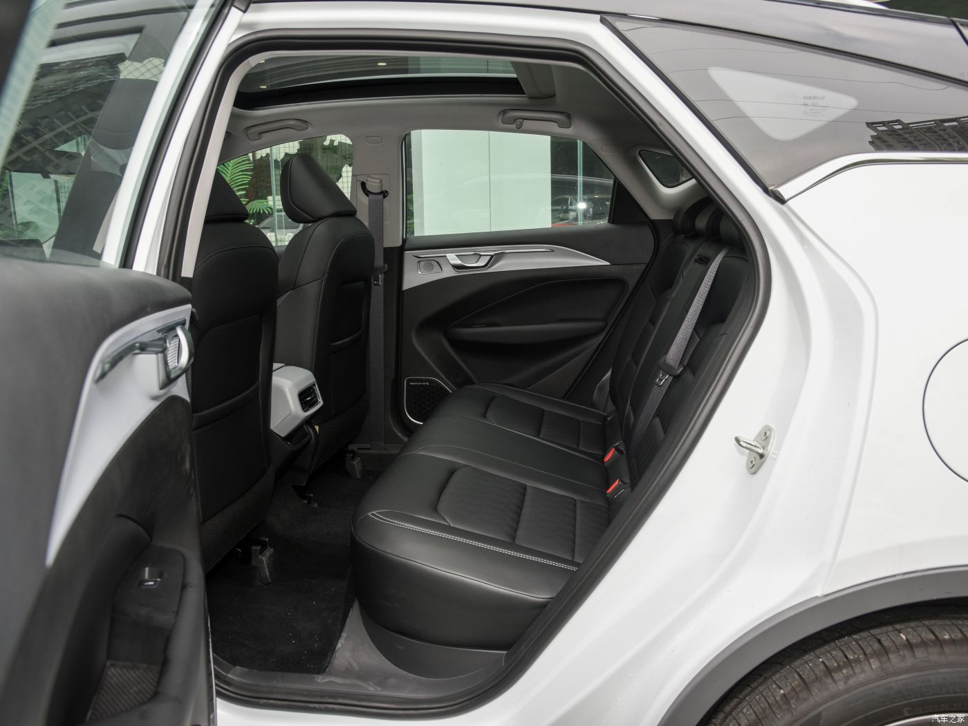 High Speed Second Hand EV Cars 5 Door 5 Seat SUV Adult Electric Car