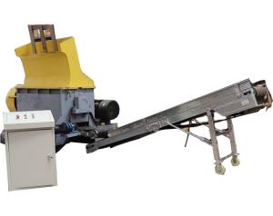Wholesale Electric Wood Pallet Crusher Mobile Pallet Shredder Industrial Pallet Chipper with Magnet from china suppliers