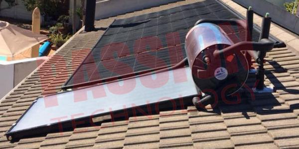 Roof Mounted Stainless Steel 316 Solar Water Heater , Pressurized Solar Hot