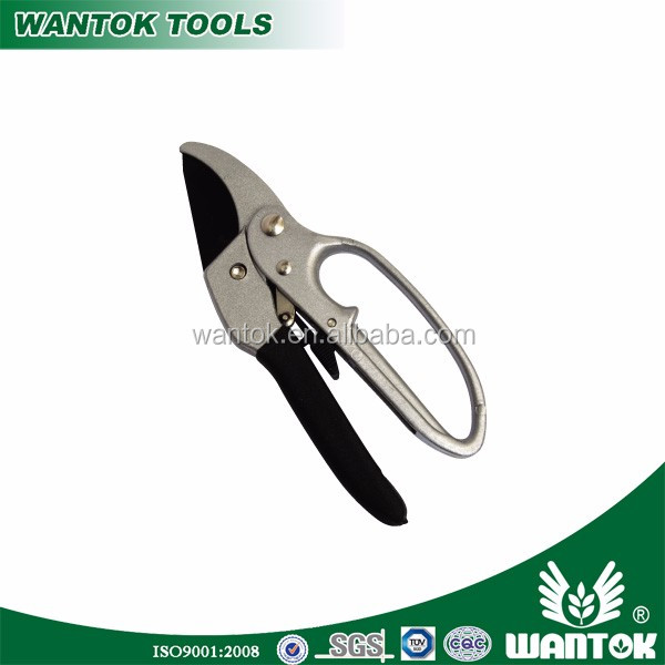 Professional Bypass Pruner with Plastic Coated Finish 2024 Aluminum Ratchet