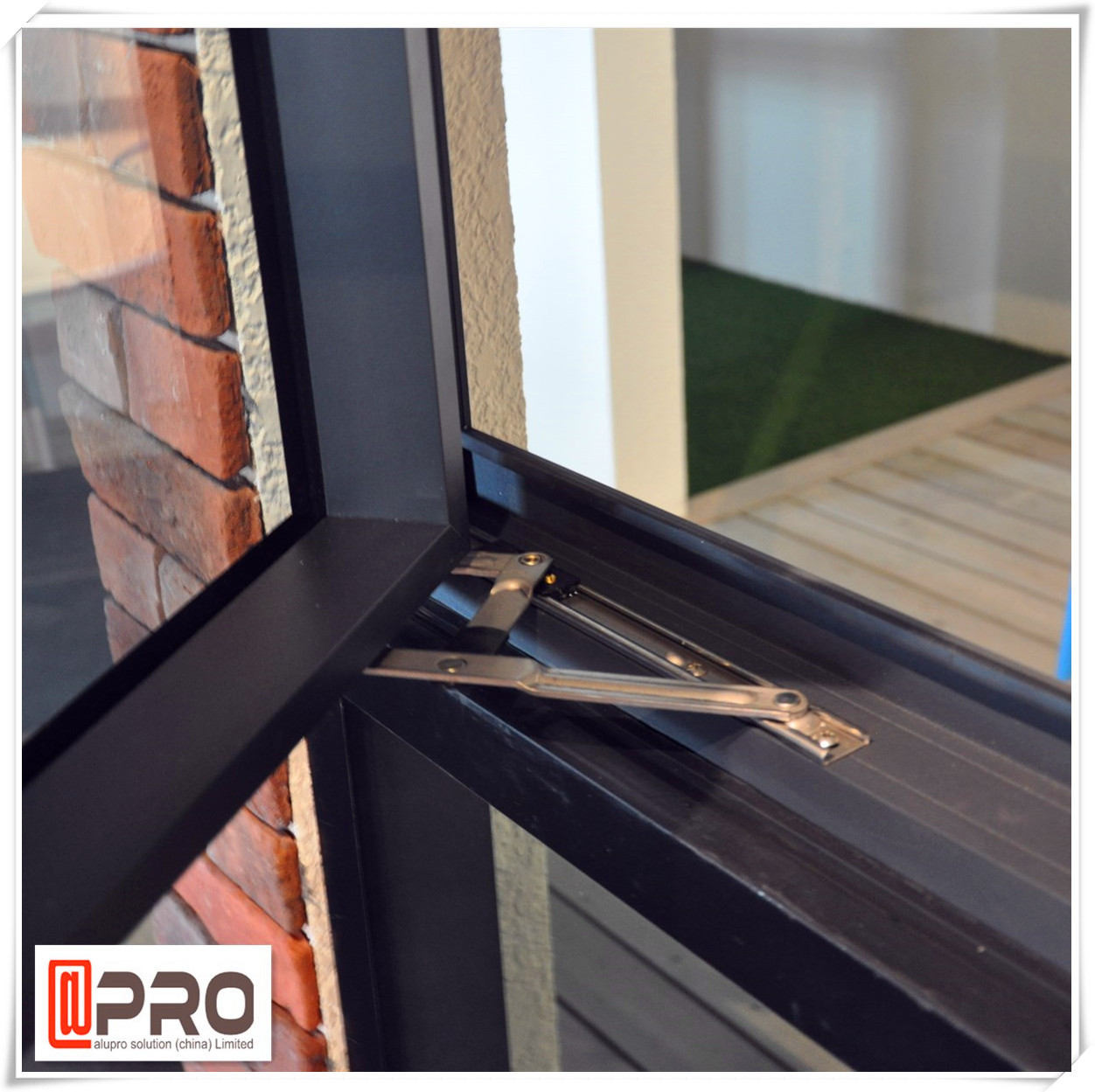 inward opening casement window,casement window with louvers,standard size casement window