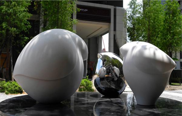 Decorative Modern Outdoor Sculpture Stainless Steel Polishing For Art Collection