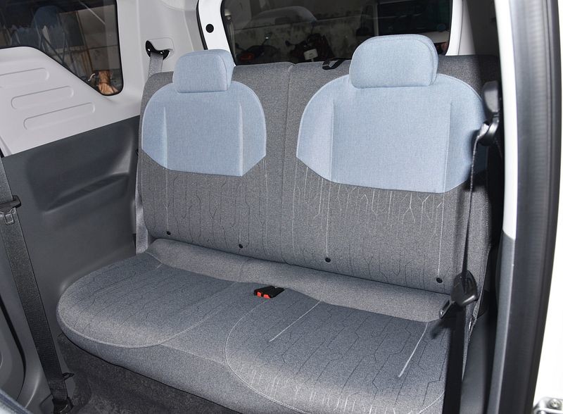 Geely Panda Mini EV Cars 4 Seats Hatchback Electric New Energy 120km NEDC