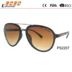 Sunglasses in fashionable design,made of plastic ,suitable for men and women