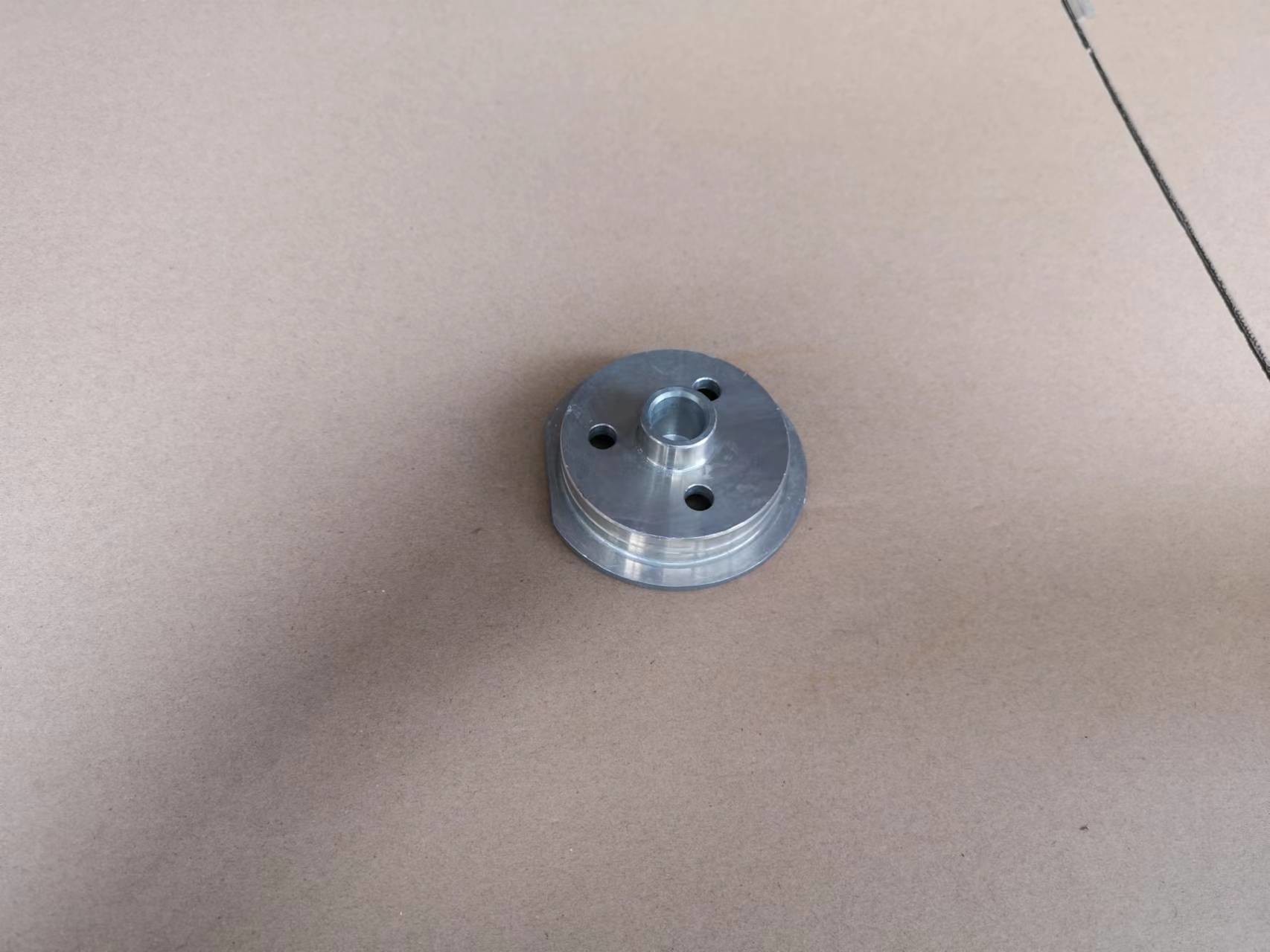 6HK1 Idle Gear Shaft 8943948060 Aluminum Cap Engine Model 6HE1 6HH1 6HK1 OEM 1007040-117