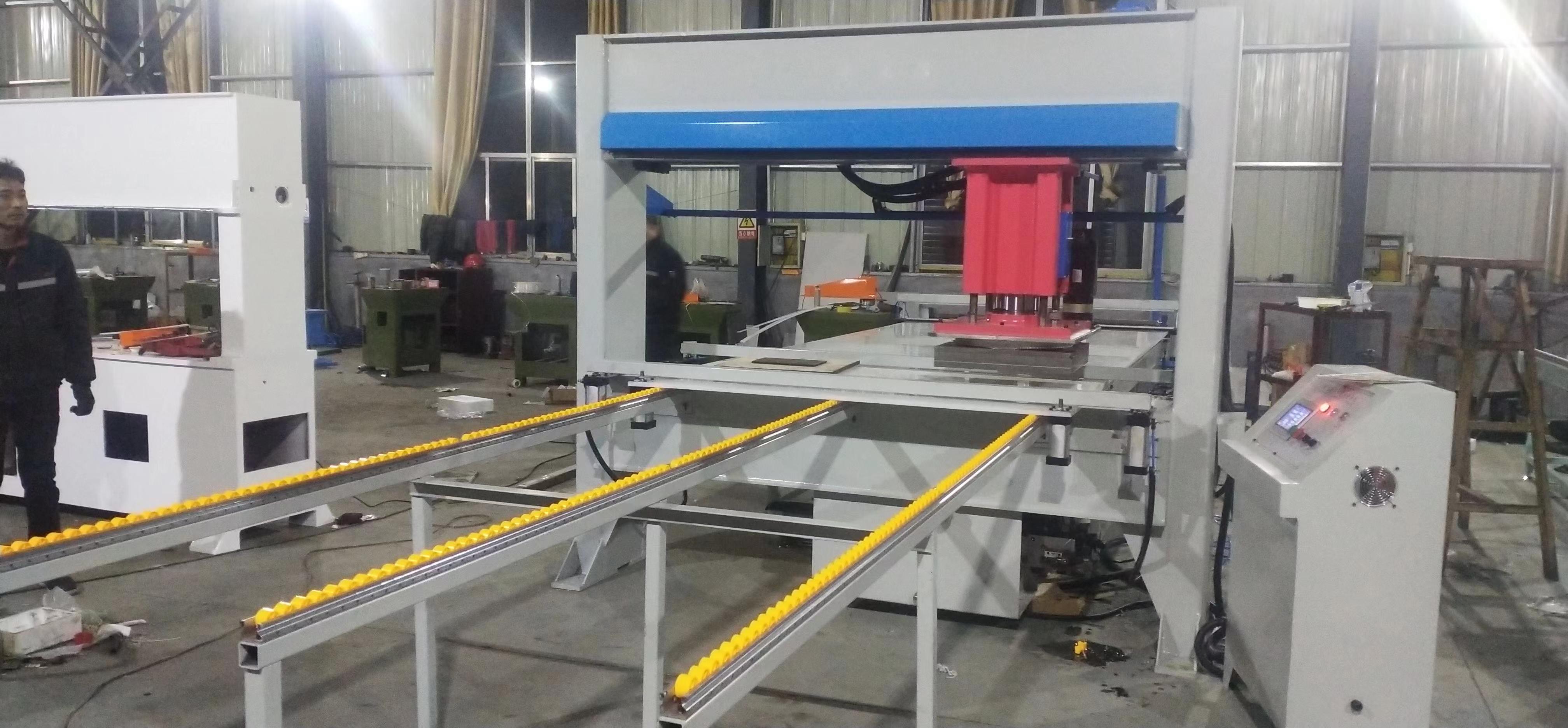 Full Automatic Hydraulic Die Cutting Machine Toy Hydraulic Die Cutter