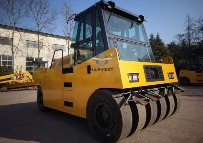 20-30 Tons Pneumatic Road Roller LTP2030H with Cummins Engine 125kw Tier 2