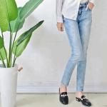 Bulk order china cheap price branded women jeans light blue fancy design ladies
