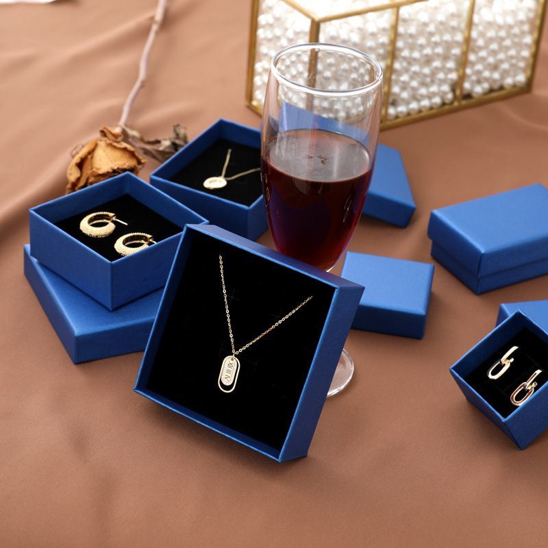 Deluxe Style Rigid Black Cardboard Necklace Packaging Paper Box