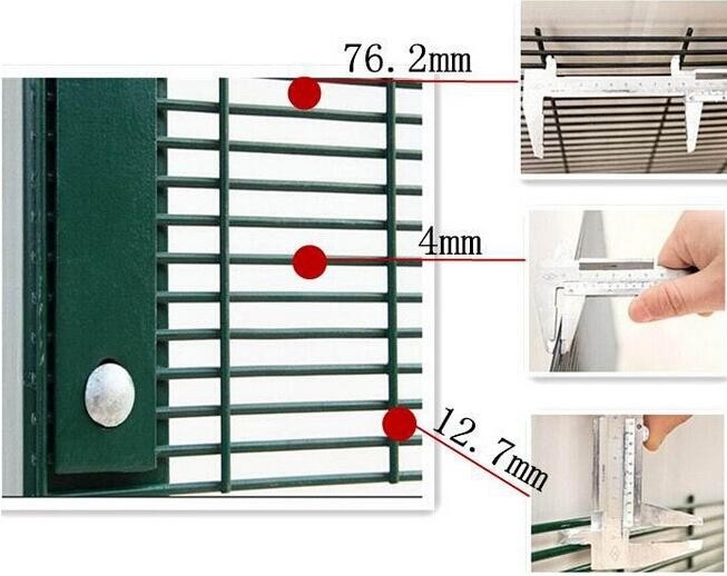 Visually Attractive Anti Climb Temporary Fencing Hot Dip Galvanized For Military Sites