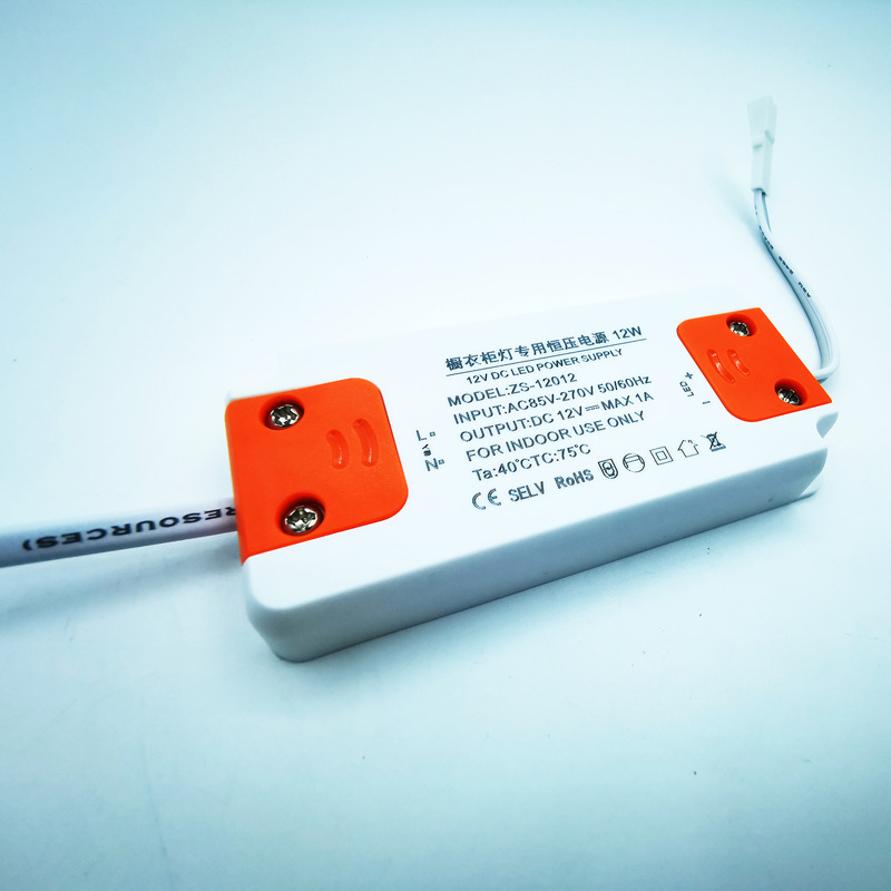 Led Under Cabinet Lighting 3500K 80 CRI Aluminum LED Surface Mounted Cabinet Light With Touch Switch