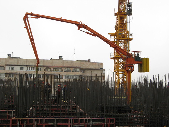 Stationary 5.5kw 17m Spider Boom Concrete Pump For Tower Crane