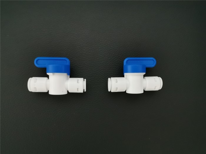 PP Quick Connect Water Fittings Manual Flush Connector Valve With Tube OD 1/4''