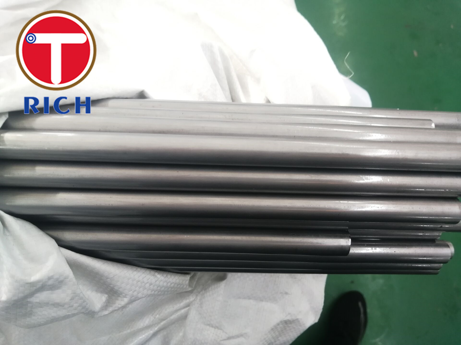 Car Shock Absorber Precision Steel Tube Welded Round Shape DIN2393 Standard