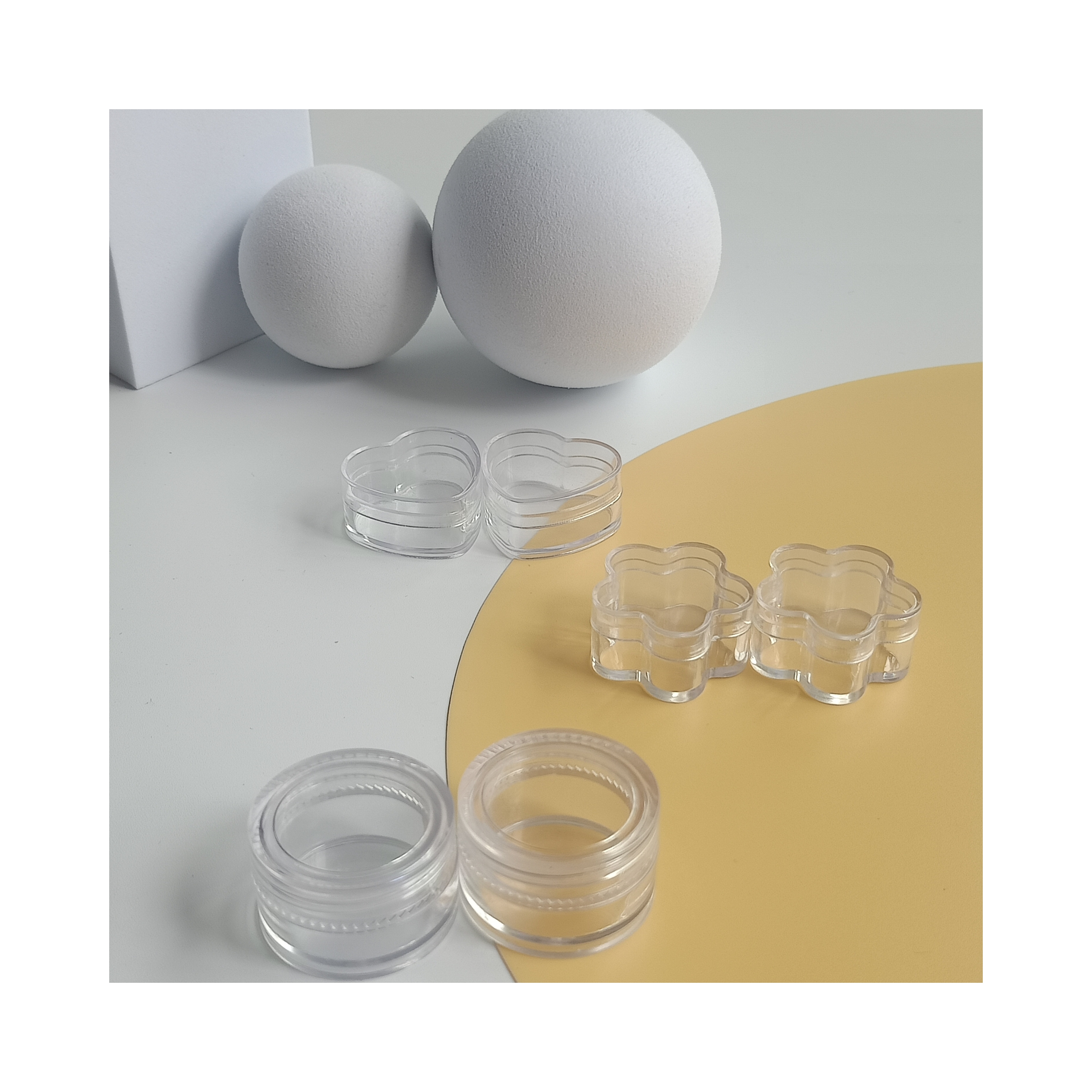 PS Base Material 4ml Mini Cream Jar with Lid Portable Plastic Clear Jar Flower Shape
