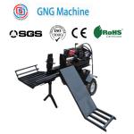 Diesel Power Vertical Log Splitter Feeding Forest 45 Ton Wood Splitter