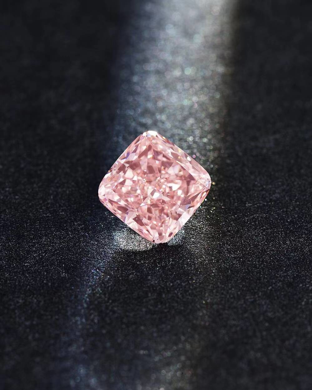 Cushion Brilliant Cut VS Clarity Laboratory Created Fancy Pink Diamond With 18k White Gold Set Fashionable Ring