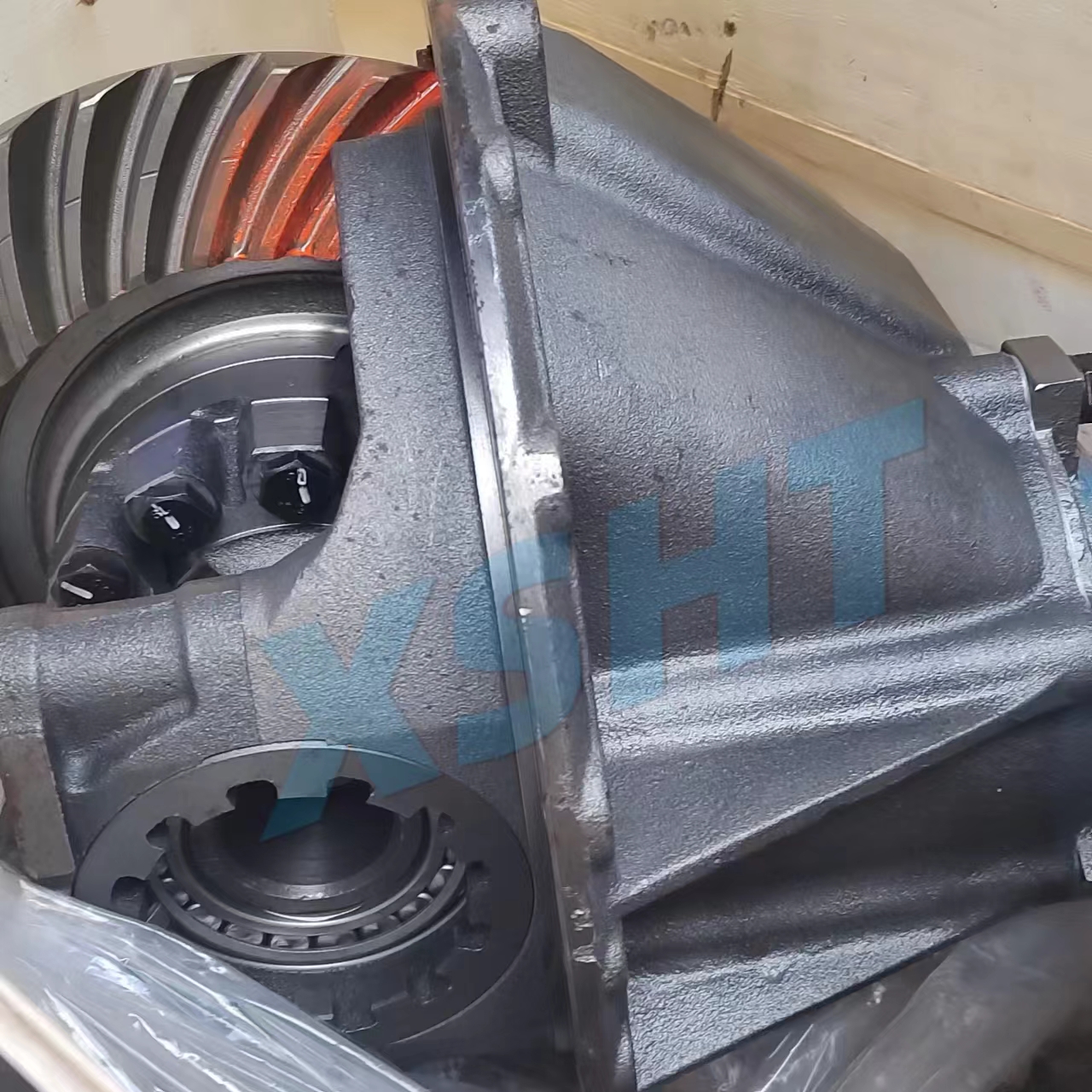 YQ378 rear axle reducer assembly 2402YQ378/939-010 for FAW Jiefang Repair or replace